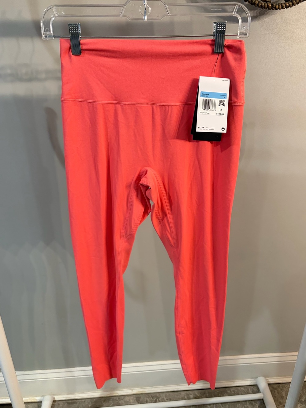 NWT ✨ Nike Coral-Red High-Rise training zenvy Leggings- medium